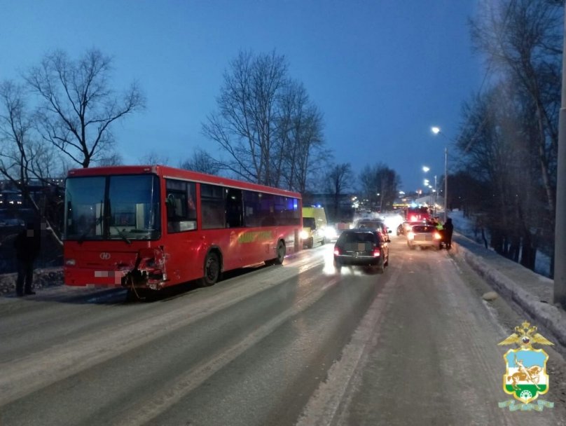 В Башкирии произошло смертельное ДТП с участием автобуса В Башкирии произошло смертельное ДТП с участием автобуса