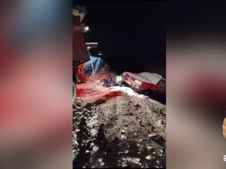 В Башкирии сотрудники ГИБДД помогли съехавшему в кювет водителю