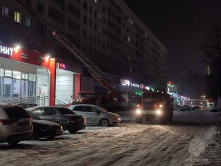 В Уфе из горящего многоэтажного дома эвакуировали более 40 человек