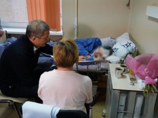 «Я спокоен за ребят»: Радий Хабиров навестил башкирских солдат в госпитале Бурденко