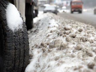 В Башкирии из-за непогоды на дорогах ввели дополнительные ограничения
