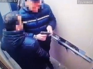 В Уфе в лифте жилого комплекса устроили стрельбу