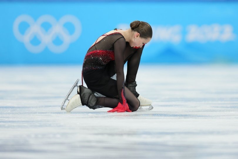 Валиева получила дисквалификацию на четыре года. Она лишилась семи чемпионских титулов Валиева получила дисквалификацию на четыре года. Она лишилась семи чемпионских титулов