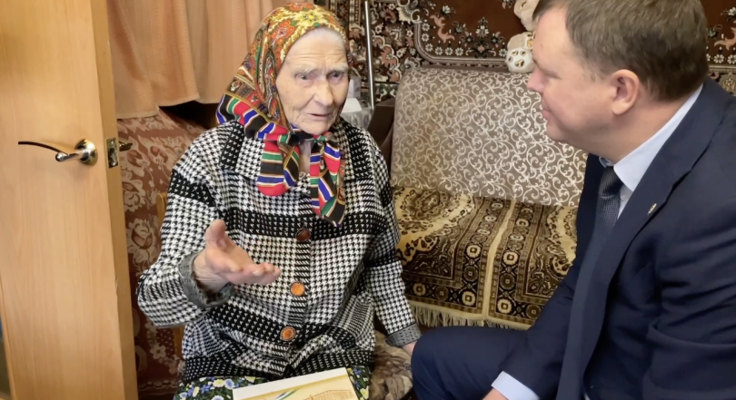 Долгожительницу из Уфы поздравили со 105-летием Долгожительницу из Уфы поздравили со 105-летием