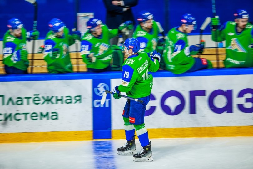 «Салават Юлаев» в Уфе уступил «Сибири» «Салават Юлаев» в Уфе уступил «Сибири»