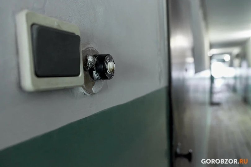 В Башкирии двое малолетних детей оказались заперты в квартире В Башкирии двое малолетних детей оказались заперты в квартире