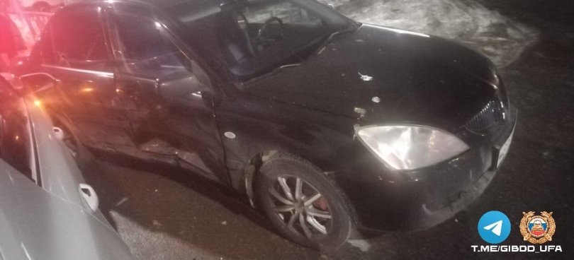 В Уфе при столкновении автомобилей пострадал 10-летний ребенок В Уфе при столкновении автомобилей пострадал 10-летний ребенок