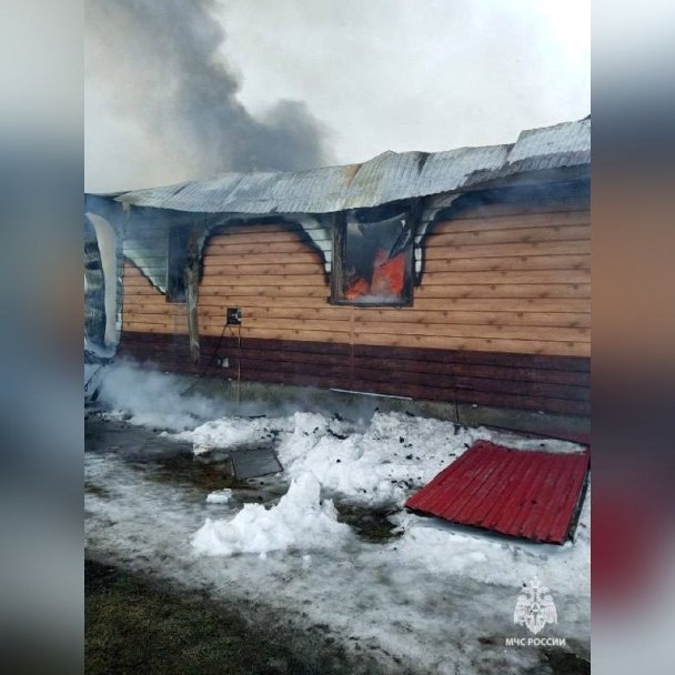 В Башкирии двое подростков устроили пожар в доме В Башкирии двое подростков устроили пожар в доме