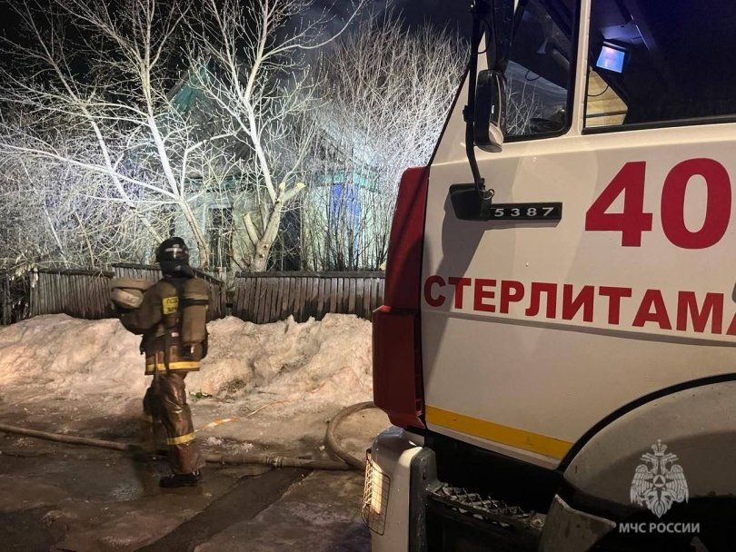 В Башкирии при пожаре в доме погиб 75-летний пенсионер В Башкирии при пожаре в доме погиб 75-летний пенсионер