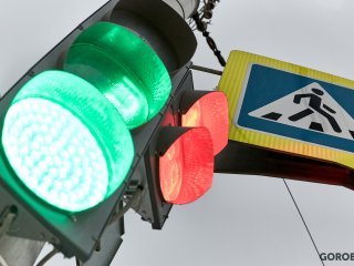 В Стерлитамаке впервые установят светофор с бело-лунной секцией
