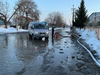 В Уфе талыми водами затопило несколько улиц