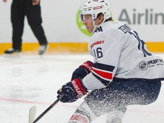 Денис Зернов возглавил список снайперов плей-офф КХЛ