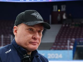 Разин об играх с «Автомобилистом»: «Идет полуфинал, о том, чтобы отомстить клубу, который меня уволил, речи не идет»