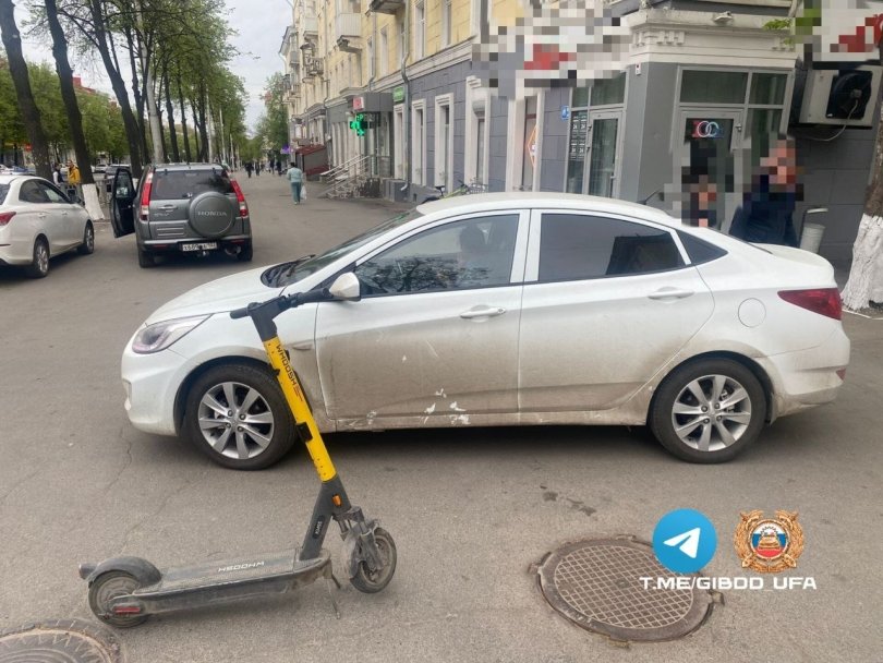 Уфимец на иномарке сбил 12-летнего электросамокатчика во дворе Уфимец на иномарке сбил 12-летнего электросамокатчика во дворе