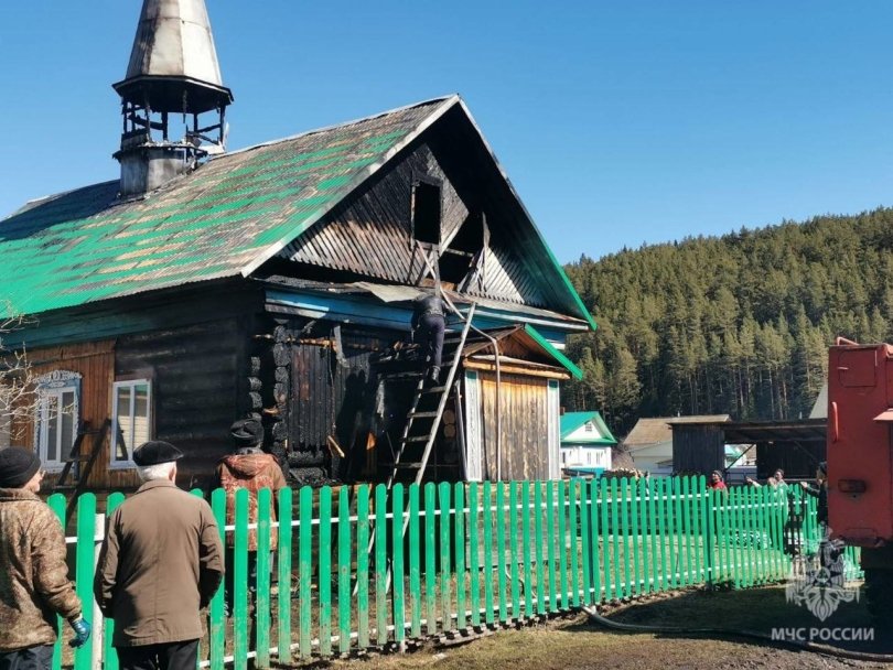 В Башкирии сгорела мечеть В Башкирии сгорела мечеть