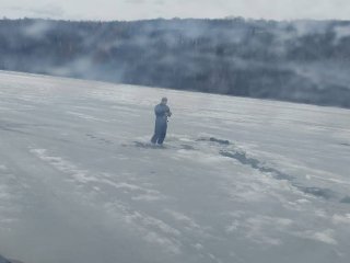 В Башкирии снегоход провалился под лед