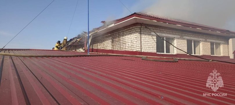 В Башкирии загорелось здание судебного участка В Башкирии загорелось здание судебного участка
