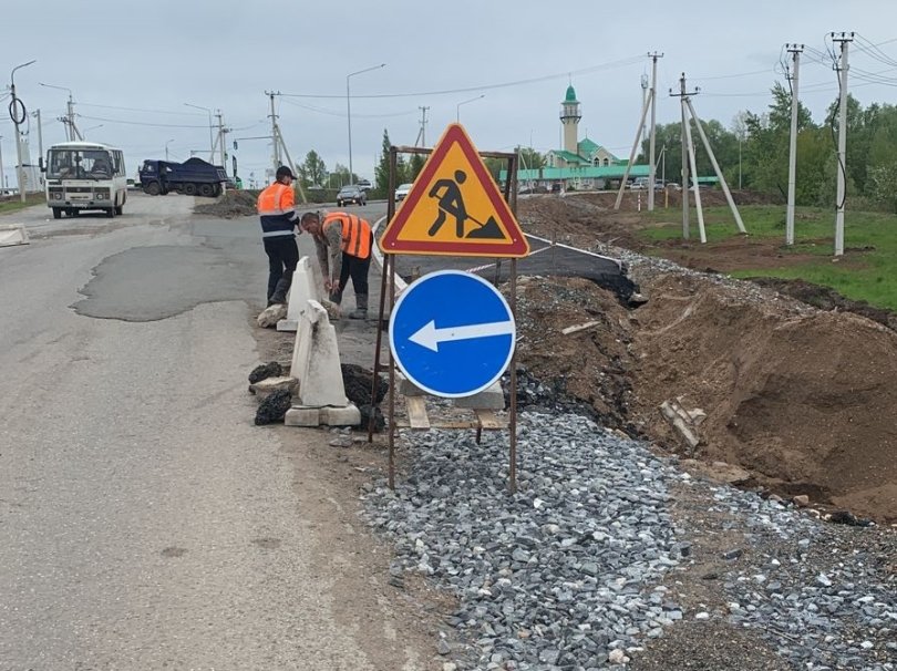 Место обвала грунта на Зининском путепроводе в Уфе огородили Место обвала грунта на Зининском путепроводе в Уфе огородили