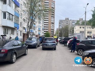 В Уфе 10-летний ребенок во дворе угодил под колеса кроссовера