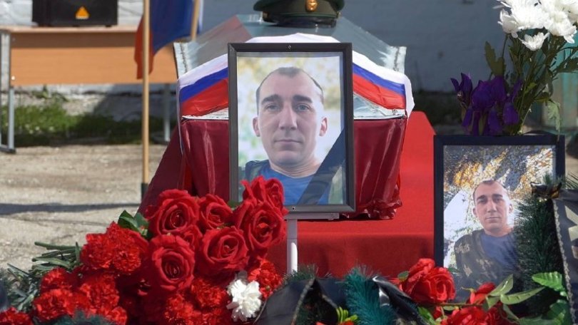 «Был настоящим патриотом»: в Башкирии простились с погибшим в СВО Иваном Симавиным «Был настоящим патриотом»: в Башкирии простились с погибшим в СВО Иваном Симавиным