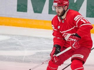 «Спартак» продлил контракт с Морозовым на два года