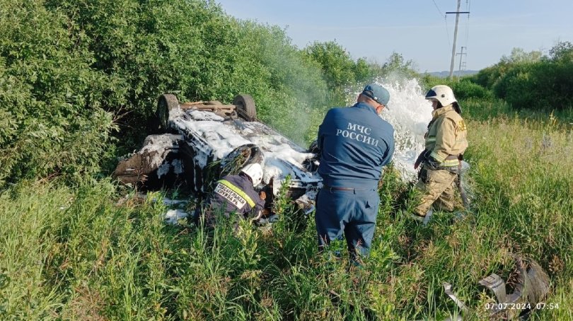 Два человека пострадали в ДТП с грузовиком в Башкирии Два человека пострадали в ДТП с грузовиком в Башкирии