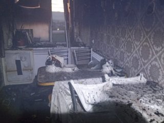 В Башкирии из горящей квартиры спасли женщину