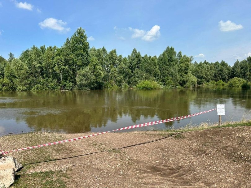 В Башкирии из-за подъема уровня рек закрыли несколько пляжей В Башкирии из-за подъема уровня рек закрыли несколько пляжей
