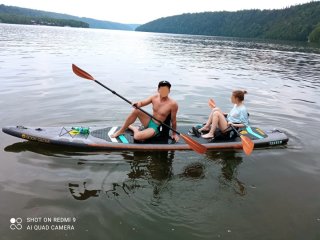 В Башкирии спасатели помогли молодой паре, застрявшей на сапборде на водохранилище