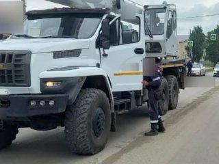 В Башкирии водитель автокрана сбил насмерть 75-летнюю женщину