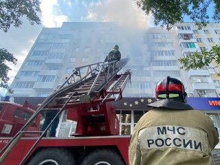 В центре Уфы в жилом доме случился пожар
