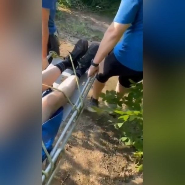В Уфе спасатели помогли 44-летнему мужчине, который на большой скорости влетел в дерево В Уфе спасатели помогли 44-летнему мужчине, который на большой скорости влетел в дерево