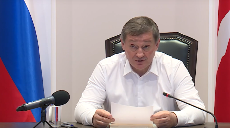 Губернатор Волгоградской области сообщил новые подробности столкновения поезда с КамАЗом Губернатор Волгоградской области сообщил новые подробности столкновения поезда с КамАЗом