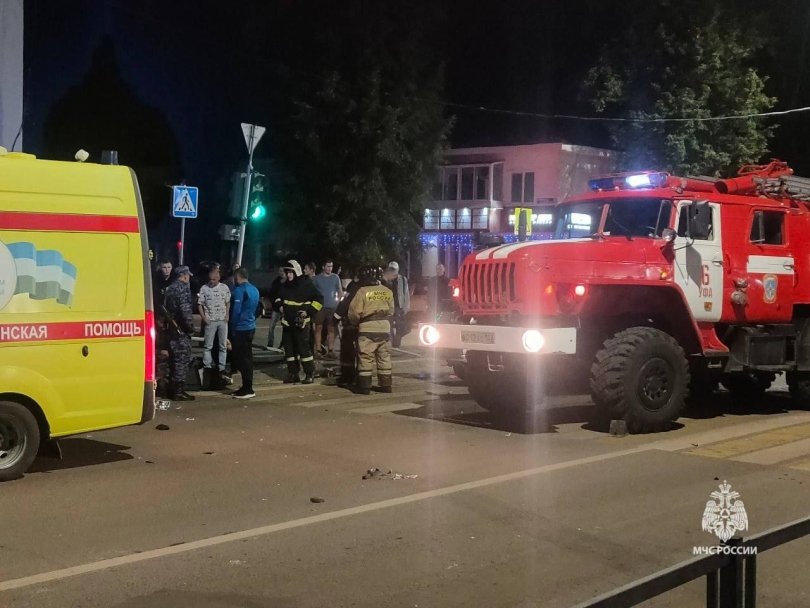 Один пассажир скончался в столкновении двух автомобилей в Уфе Один пассажир скончался в столкновении двух автомобилей в Уфе