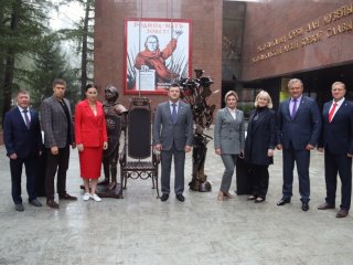 Ратмир Мивлиев рассказал о новых скульптурных композициях, подаренных Уфе