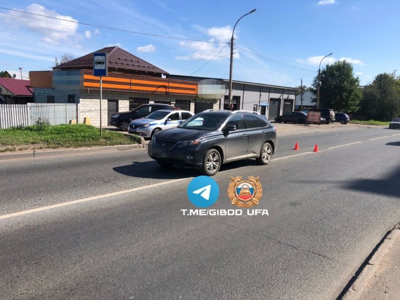 В Уфе 13-летний подросток угодил под колеса иномарки В Уфе 13-летний подросток угодил под колеса иномарки