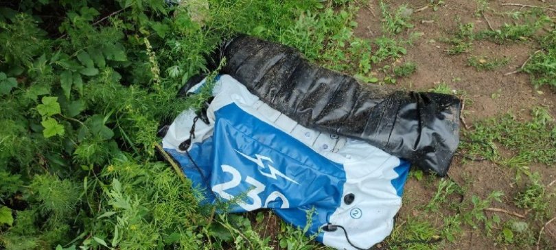 В Уфе две женщины едва не утонули на порванной резиновой лодке во время рыбалки В Уфе две женщины едва не утонули на порванной резиновой лодке во время рыбалки