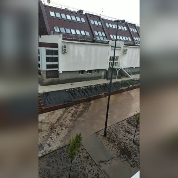 В Уфе из-за сильных дождей снова затопило улицы В Уфе из-за сильных дождей снова затопило улицы