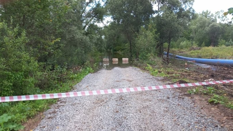 В Уфе продолжает расти площадь подтопления дороги к садам В Уфе продолжает расти площадь подтопления дороги к садам