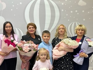 В Уфе встретили из роддома новорожденную дочку погибшего участника СВО
