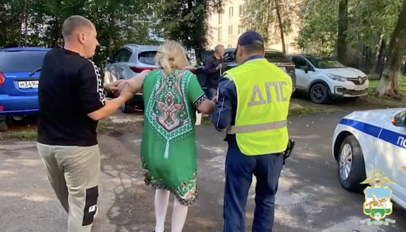 В Башкирии полицейские сопроводили женщину до роддома В Башкирии полицейские сопроводили женщину до роддома