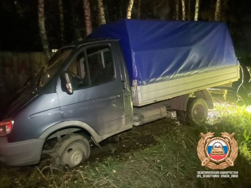 17-летний студент из Башкирии угнал «Газель» и бросил ее в овраге 17-летний студент из Башкирии угнал «Газель» и бросил ее в овраге