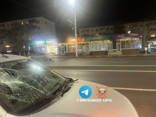 В Уфе водитель автомобиля сбил 43-летнего мужчину, который переходил дорогу в неположенном месте