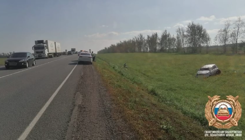 Два человека погибли и пятеро пострадали в массовой аварии в Башкирии Два человека погибли и пятеро пострадали в массовой аварии в Башкирии