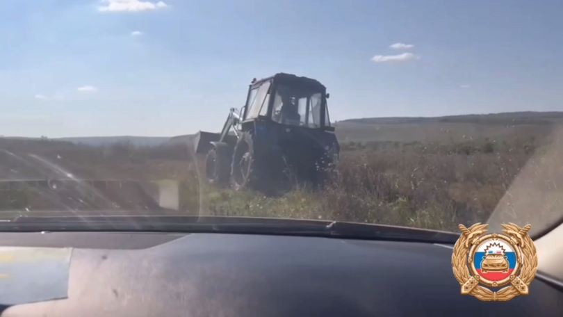 В Башкирии бывший начальник ГАИ помог задержать нетрезвого водителя трактора В Башкирии бывший начальник ГАИ помог задержать нетрезвого водителя трактора