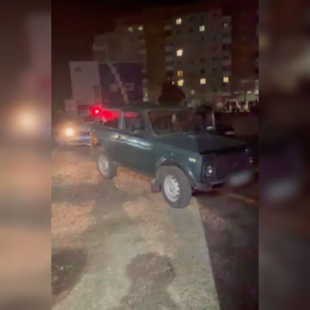 В Уфе поймали пьяного водителя за рулем «Нивы» В Уфе поймали пьяного водителя за рулем «Нивы»