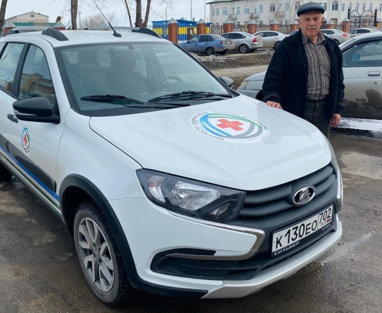 Автопарк больницы башкирского города Сибая пополнился новой машиной Автопарк больницы башкирского города Сибая пополнился новой машиной