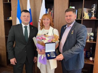 Ратмир Мавлиев встретился с Героем России Денисом Чернавиным