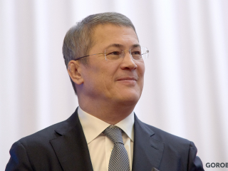«Каждый день жизнь испытывает нас на прочность»: Радий Хабиров поздравил жителей Башкирии с Днем народного единства