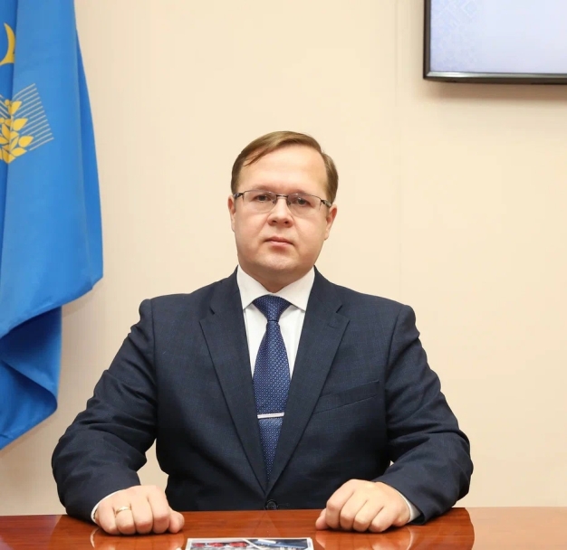 Экс-директор колледжа Булат Мусин стал главой Туймазинского района Башкирии Экс-директор колледжа Булат Мусин стал главой Туймазинского района Башкирии